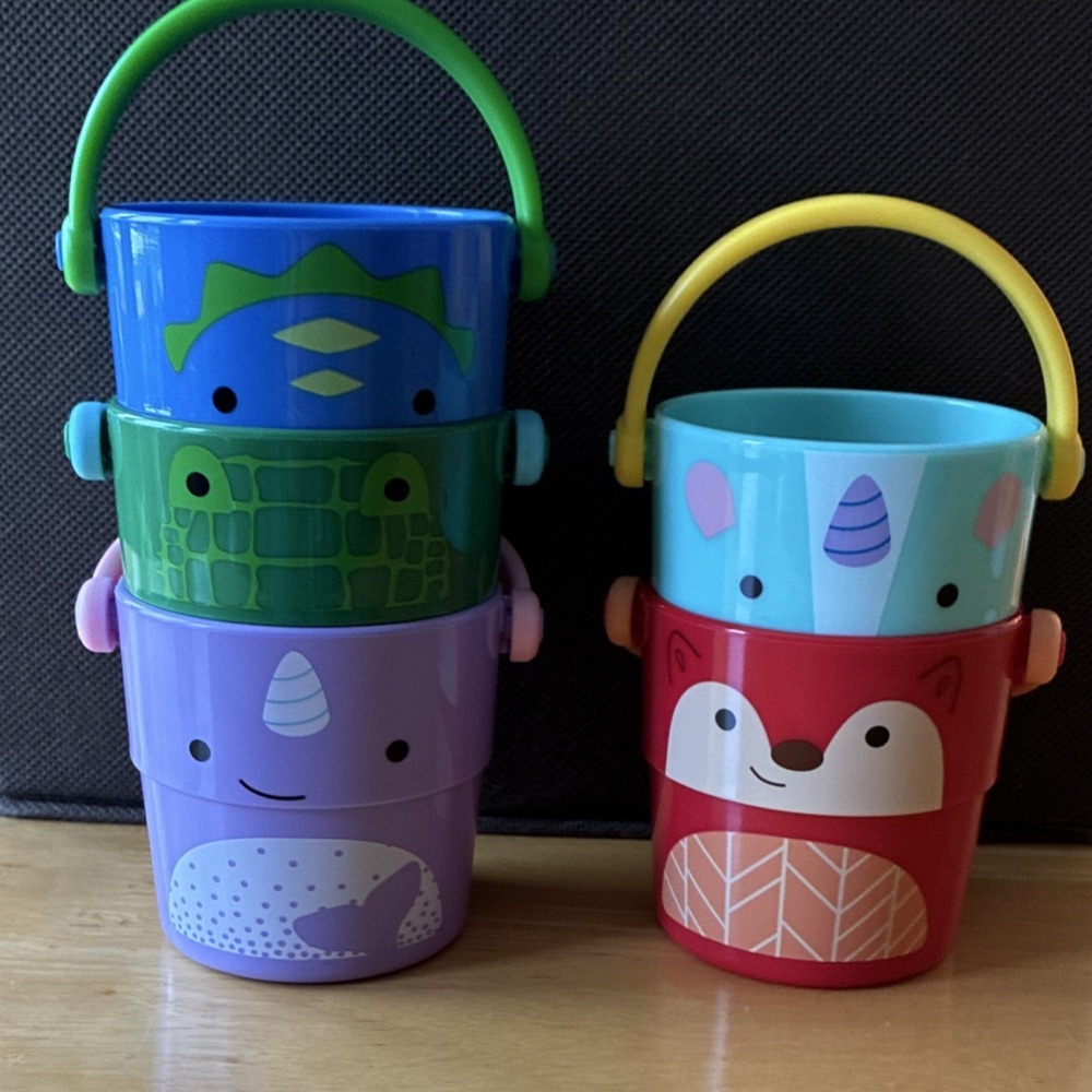 Skip Hop Zoo 2023 Animal Stack and PourBuckets Bath Toy Set of 5